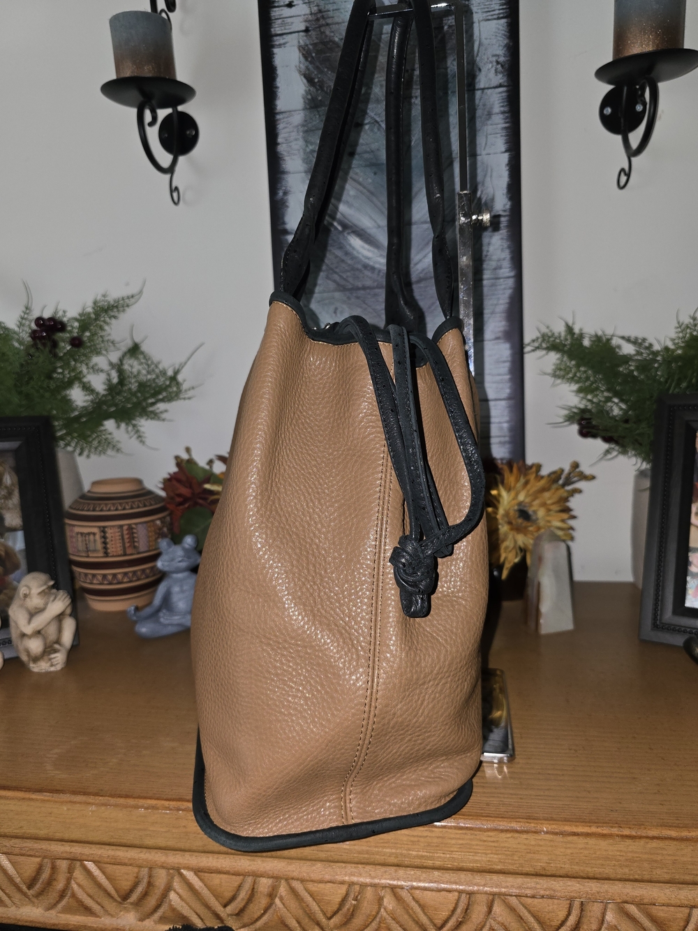 See By Chloe Luggage Tan Pebbled Leather Drawstring Tote. EUC - Picture 4 of 15